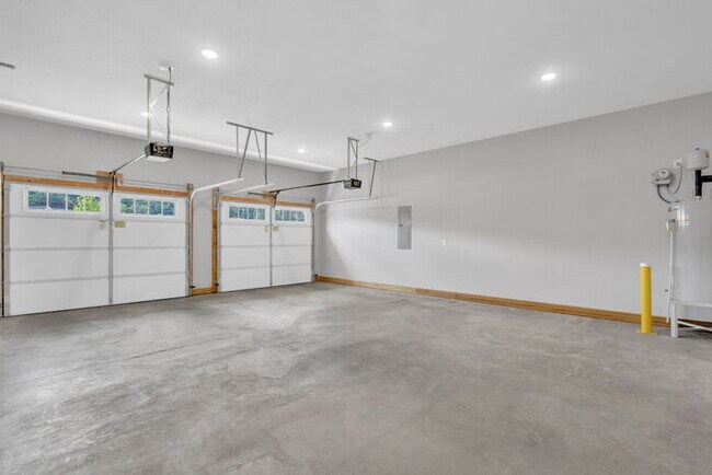 Building Photo - Wilson Knob View Rental Homes