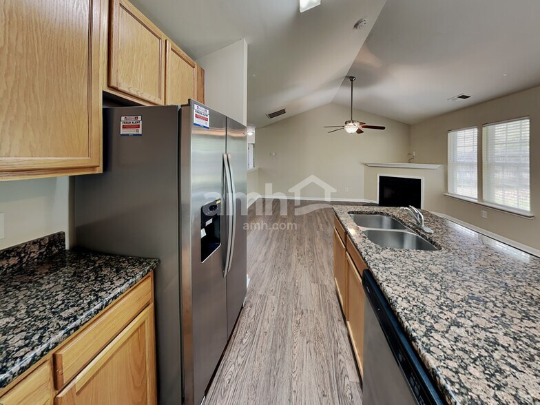 Building Photo - 3210 Revere Rd