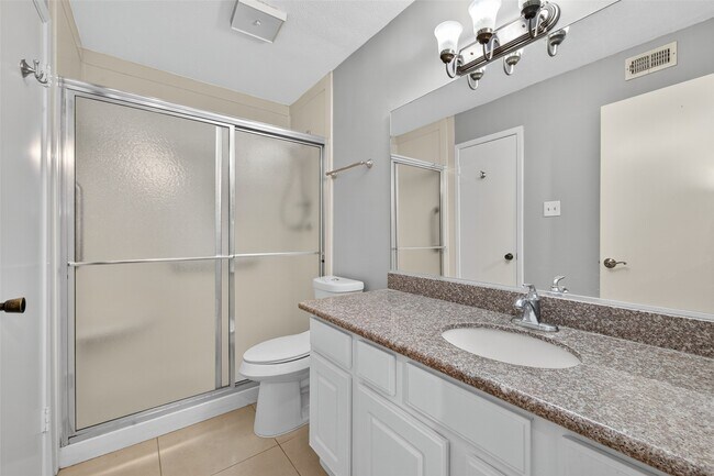 Building Photo - 18800 Egret Bay Blvd