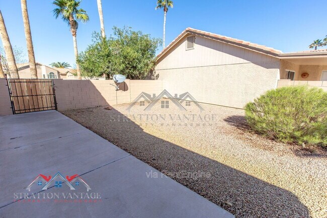 Building Photo - 24625 S Rosewood Dr