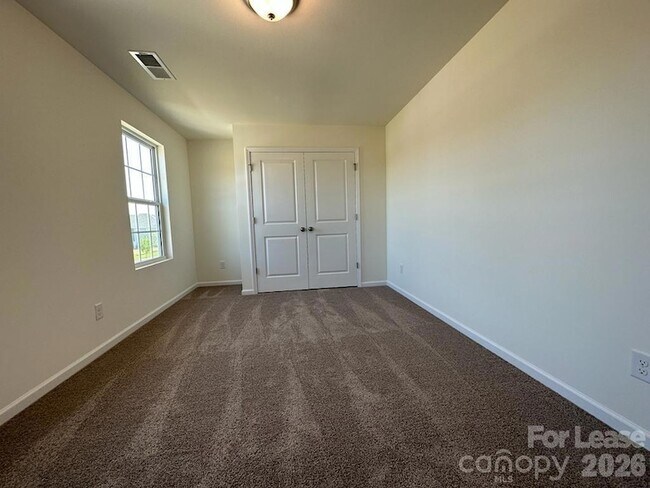 Building Photo - 2897 Yeager Dr NW