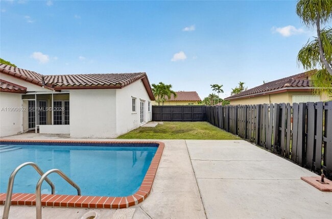 Building Photo - 14750 SW 111th St
