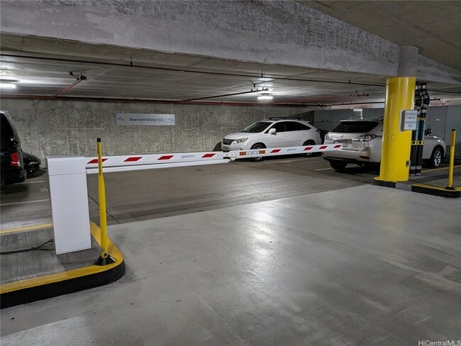 Building Photo - 1200 Queen Emma St