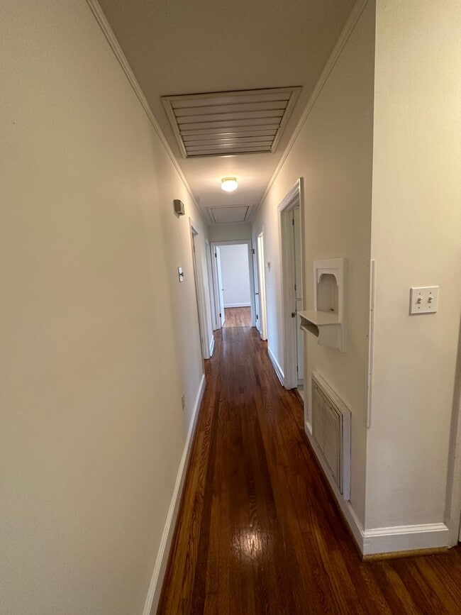 Building Photo - 3 Bed/2 Bath in Seneca, SC