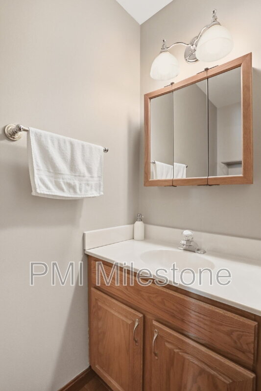 Building Photo - 233 Carmack Dr