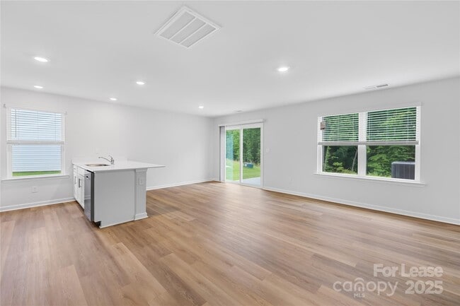Building Photo - 5150 Hyrule Dr