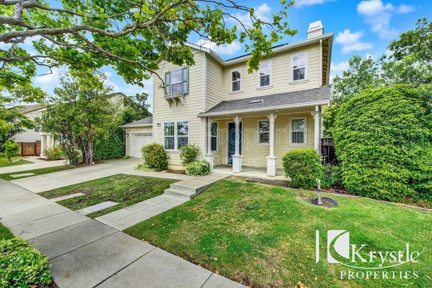 Building Photo - 300 Poplar Ave