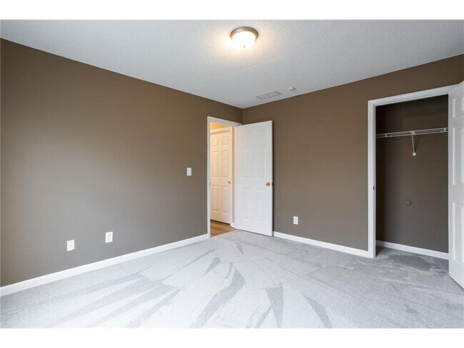 Building Photo - 2727 Fort Hampton Ct