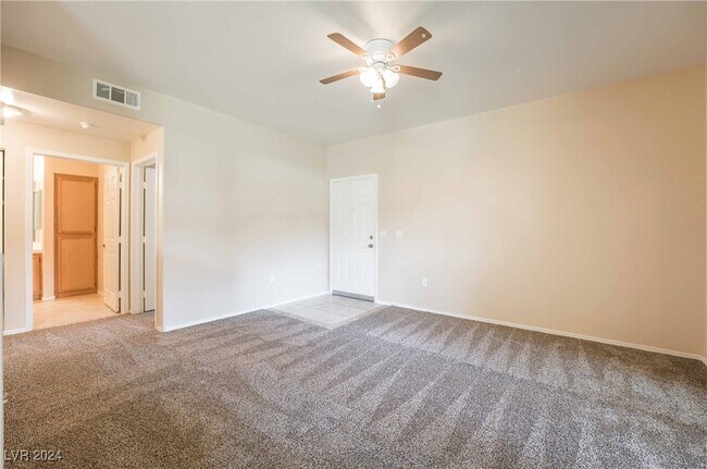 Building Photo - 1050 E Cactus Ave