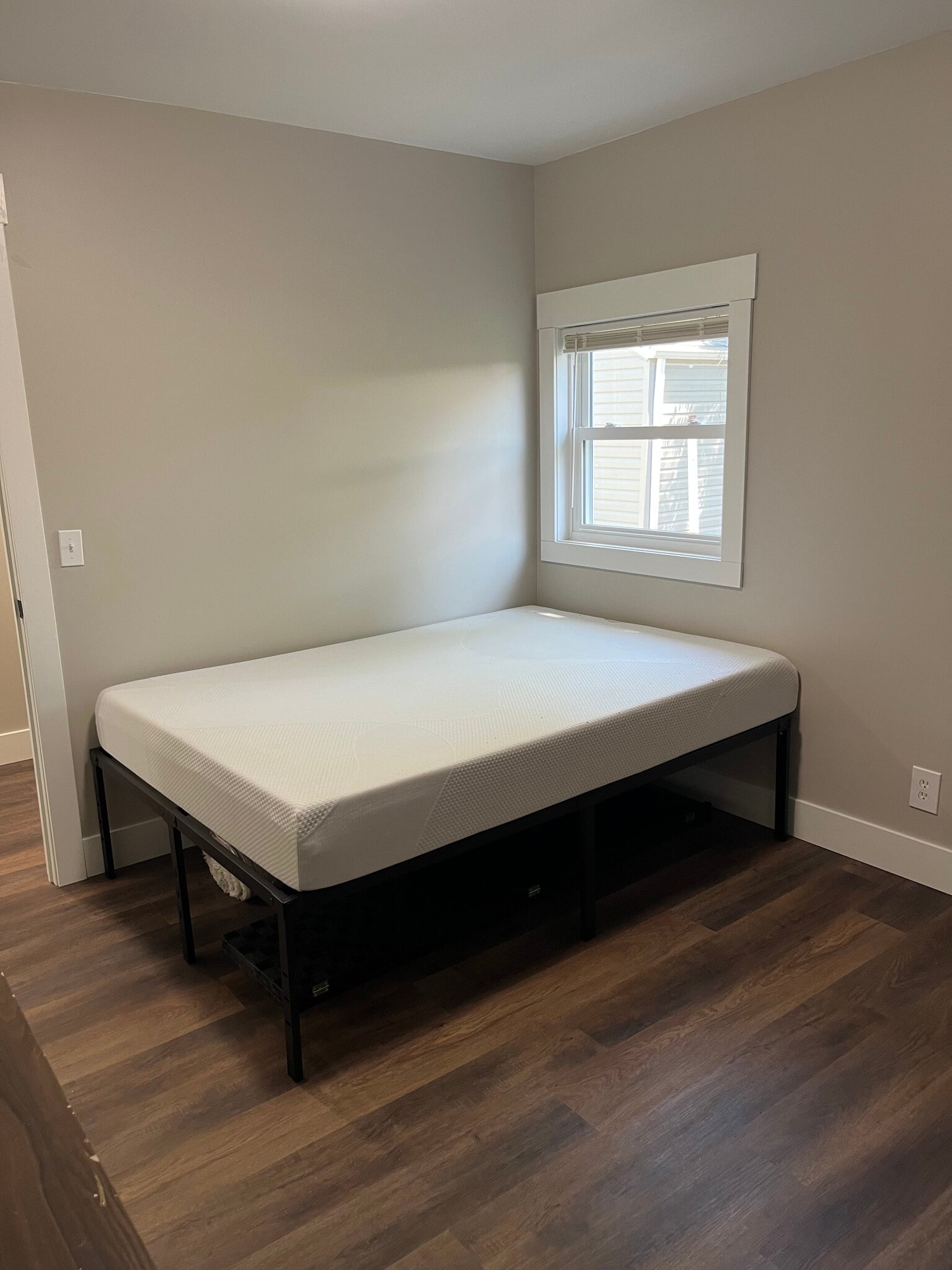 Building Photo - 1320 Fairlawn Ave