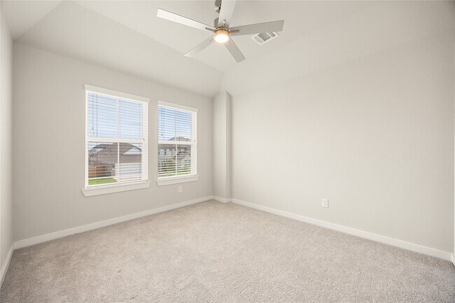 Building Photo - 27118 Peaceful Cv Dr