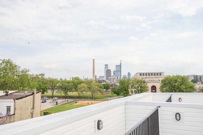 Building Photo - 1206 N 24th St