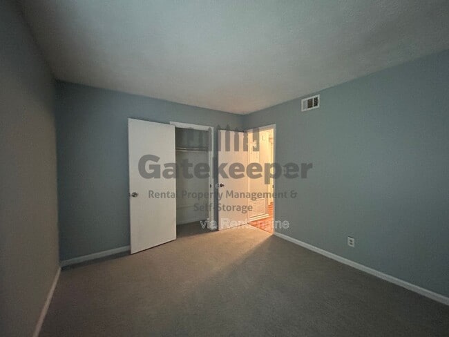 Building Photo - 161 Sterling Ridge Dr