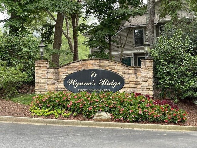 Primary Photo - 1510 Wynnes Ridge Cir SE