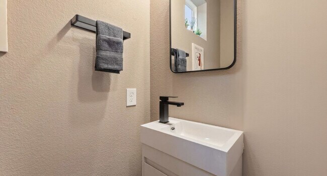 Building Photo - 5504 Texas St