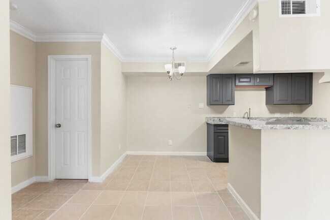 Building Photo - Limited-Time Offers | Schedule Your Tour T...