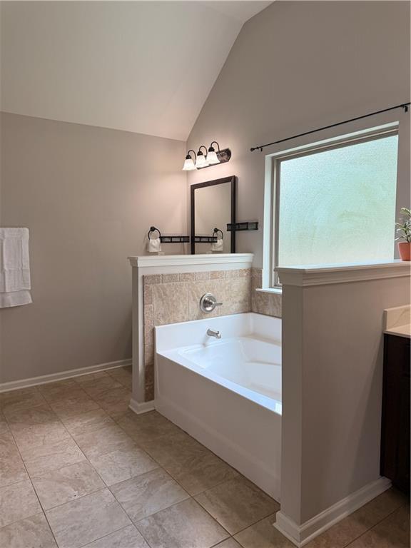 Building Photo - 559 Madison Park