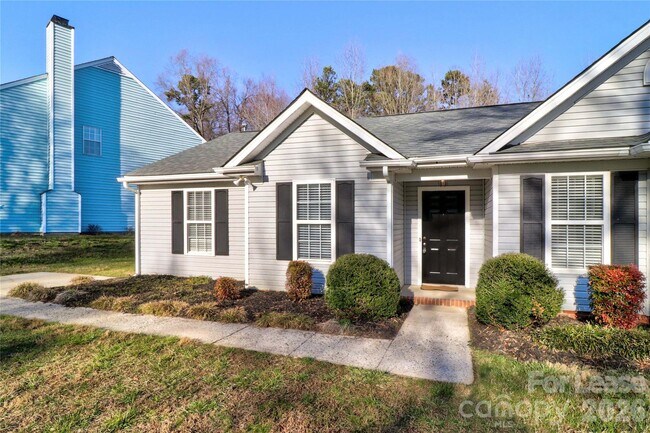 Building Photo - 771 Rebecca Jane Dr
