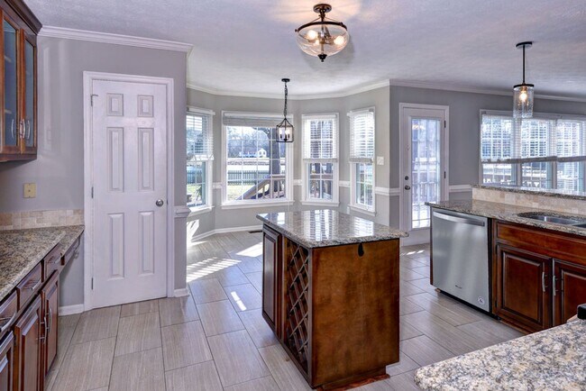 Building Photo - Lovely Home in Seaford