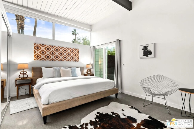 Building Photo - 400 E Glen Cir S