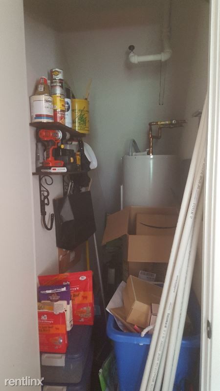 Building Photo - 216 S 16th St