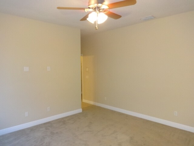 Building Photo - 30113 Saddlebred Ln