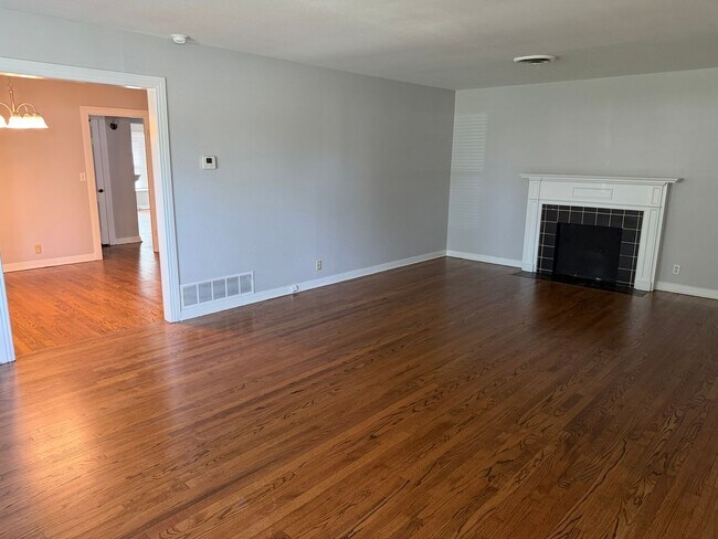 Building Photo - 3601 Norfolk Rd