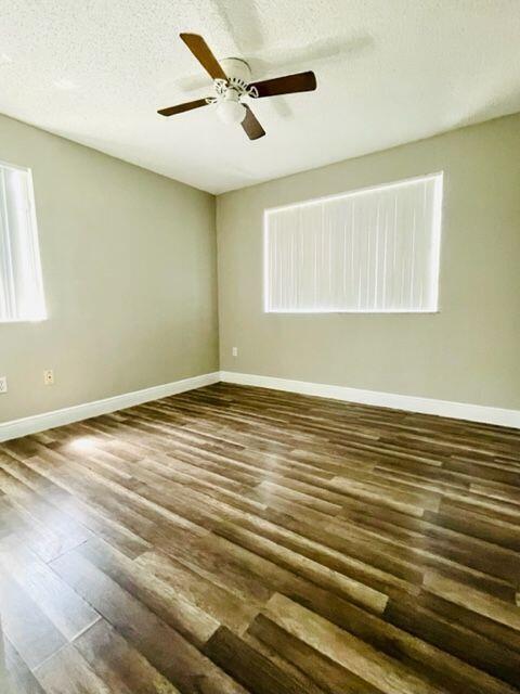 Building Photo - 1400 Crestwood Ct S