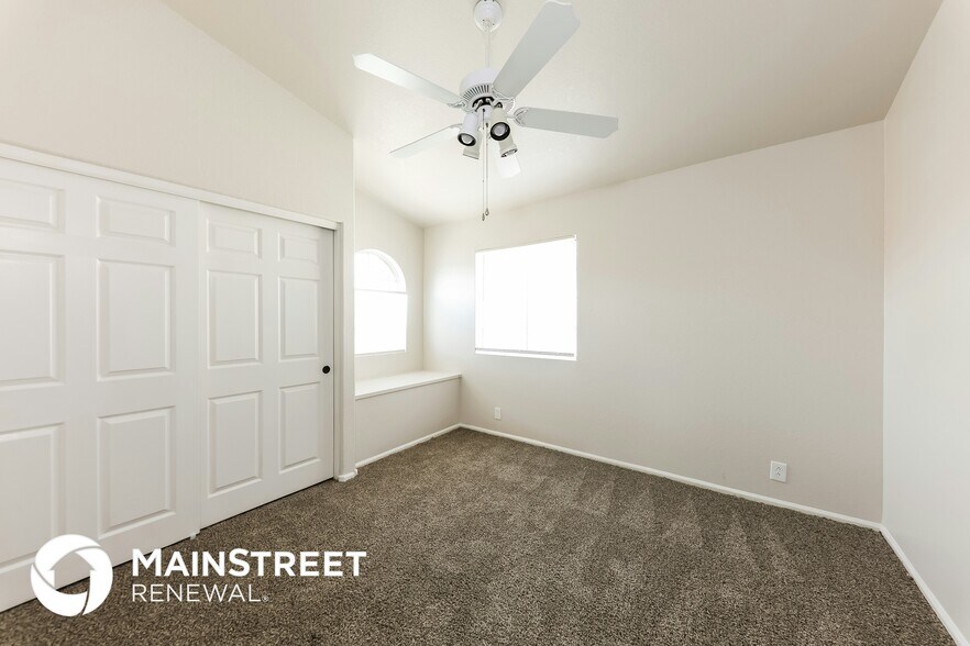 Building Photo - 19437 N 67th Dr