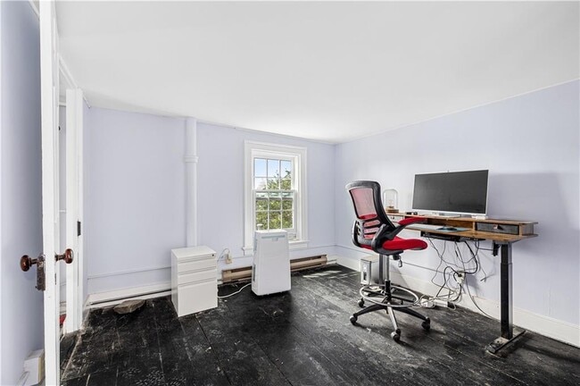 Building Photo - 34 Congdon St