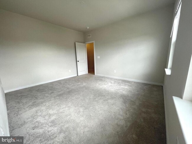 Building Photo - 2328 Hawkshill Dr