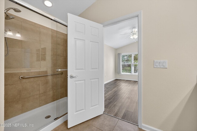 Building Photo - 8986 Tropical Bend Cir