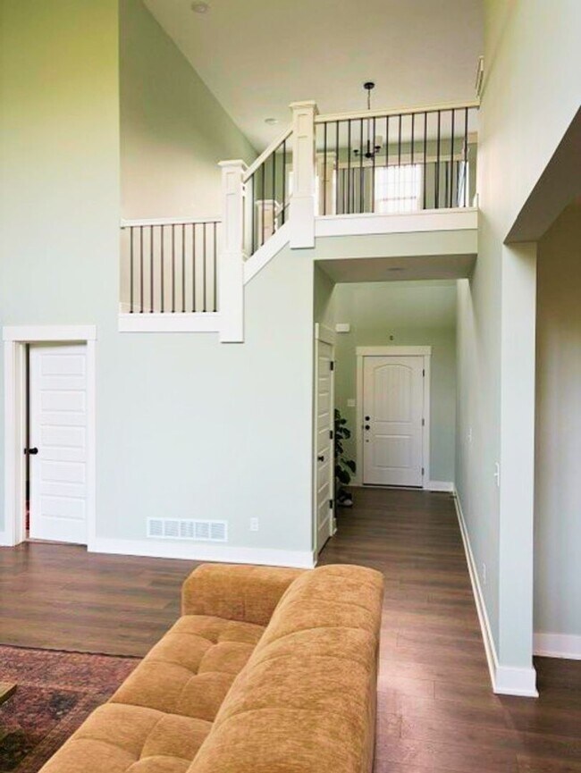 Building Photo - 5961 Claymont Ct SE
