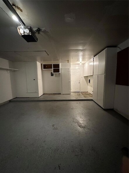 Building Photo - 7908 Creekmere Ln