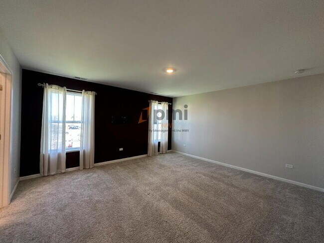 Building Photo - 8366 Kannon Dr