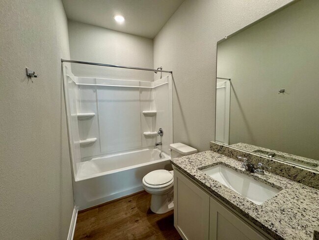 Building Photo - Stunning 3x2 Luxury Duplex in Buda, TX!