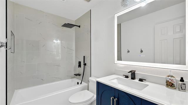 Building Photo - 7848 Ravens Cliff Dr