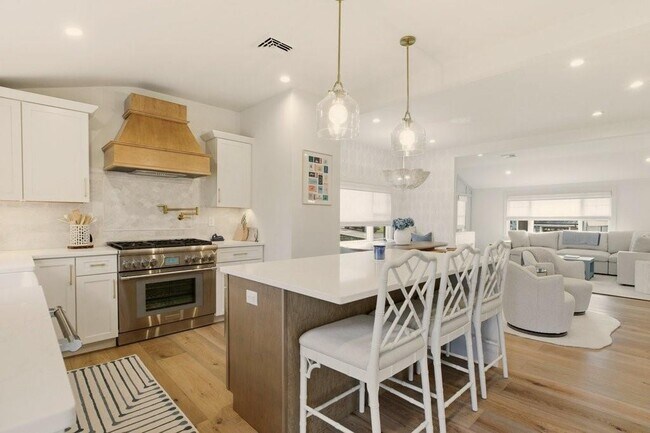 Building Photo - 8 Kerins Terrace