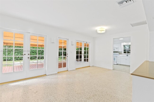 Building Photo - 1422 Milan Ave