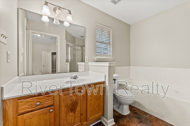 Building Photo - 7016 S Estacada Way