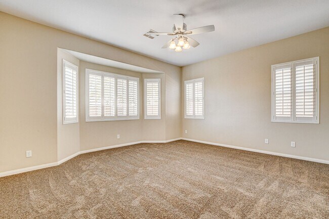 Building Photo - 4 Bedroom Single Story in Mountains Edge
