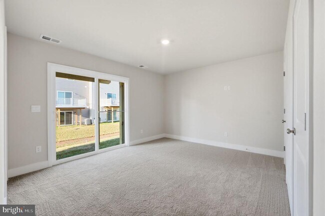 Building Photo - 113 Lakota St