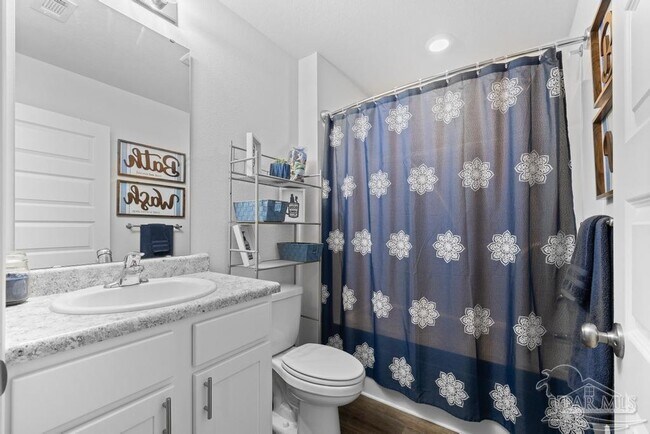 Building Photo - 5213 Peach Dr