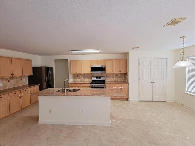 Building Photo - 2034 Crossing Nexus Ln