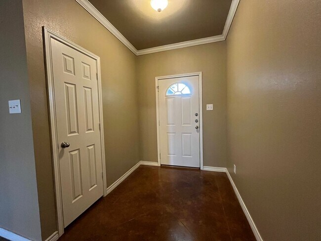 Building Photo - 3045 Palomino Trail