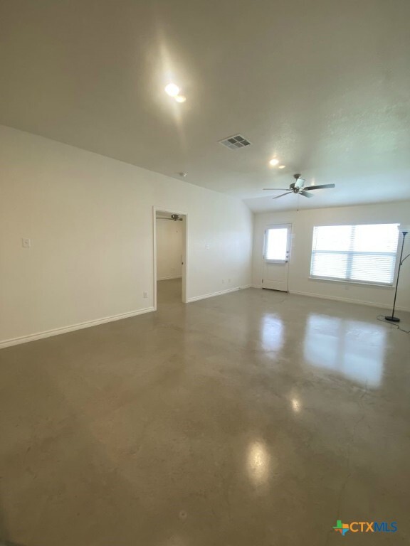 Building Photo - 1214 Lehmann Dr
