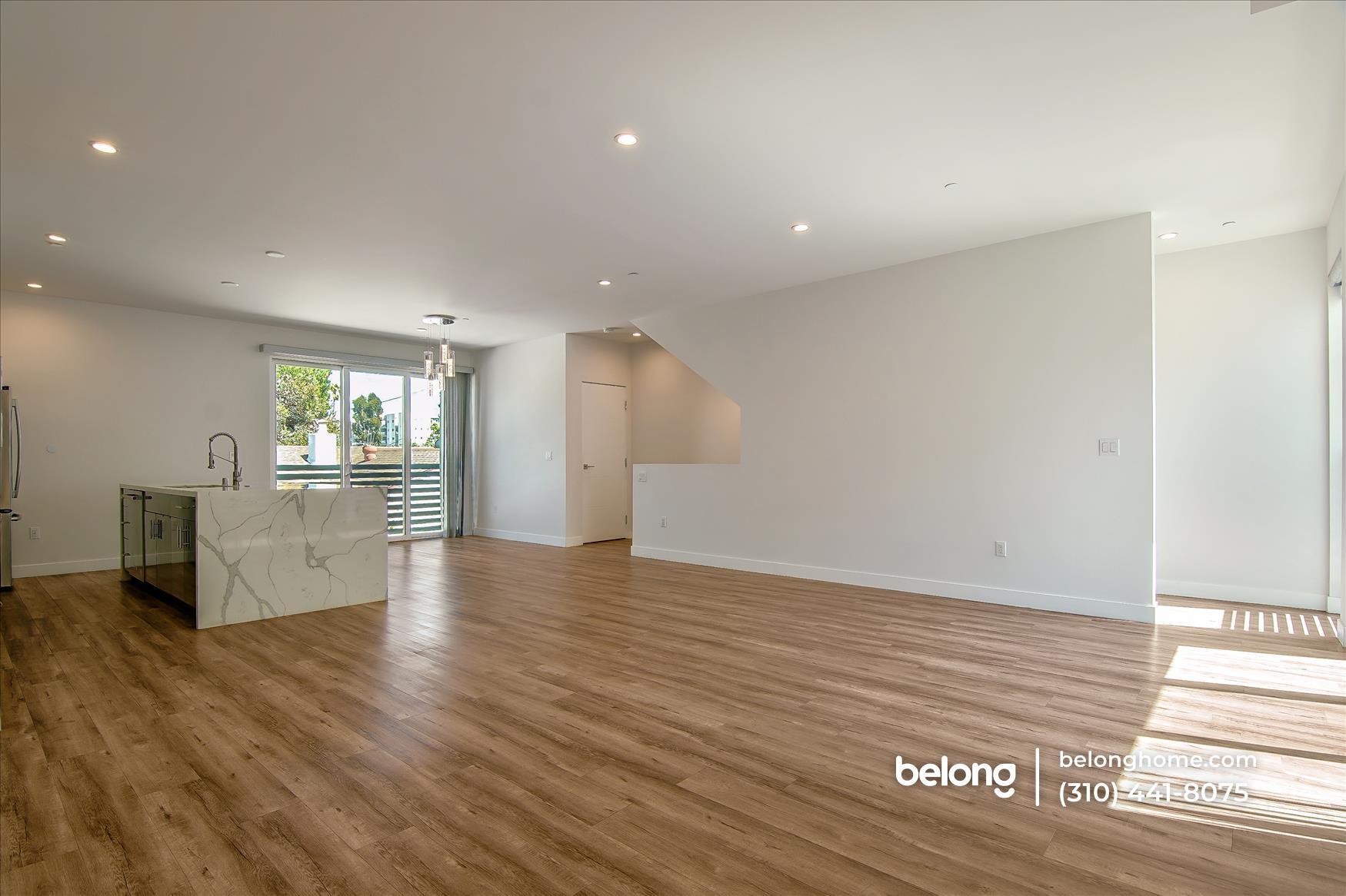 Building Photo - 5424 Camellia Ave