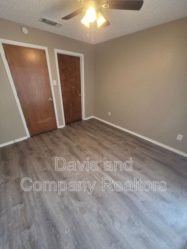 Building Photo - 4422 Fairgate Dr