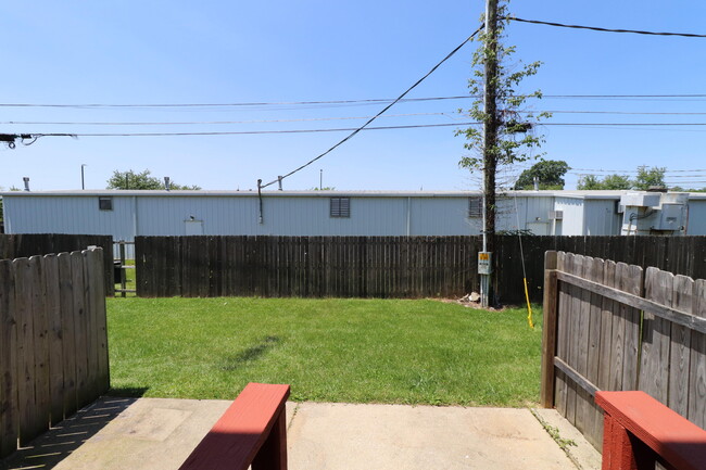 Building Photo - 203 Coburn Dr