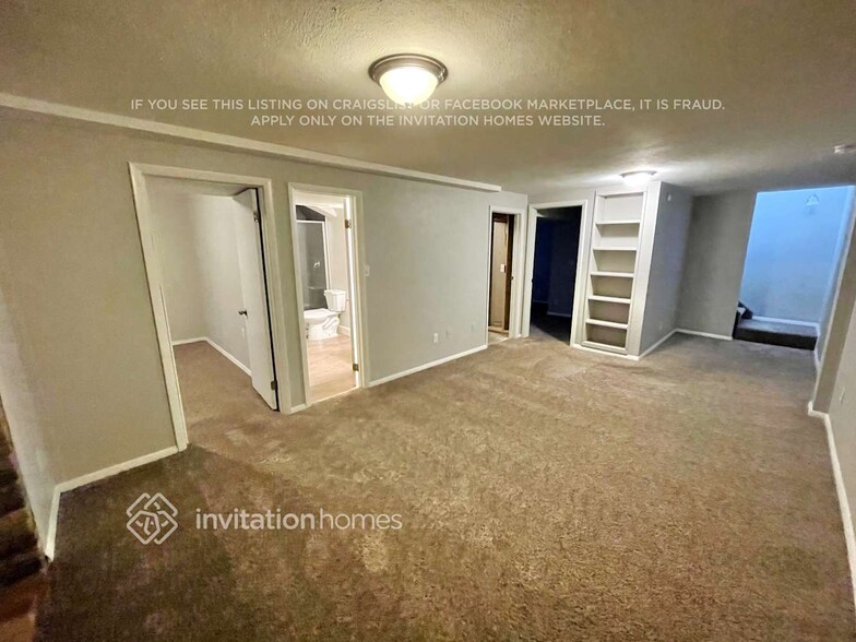 Building Photo - 18516 W 59th Dr